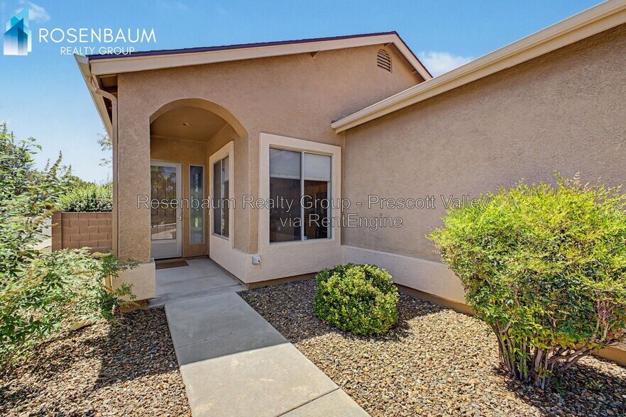 Building Photo - 6747 E Kilkenny Pl