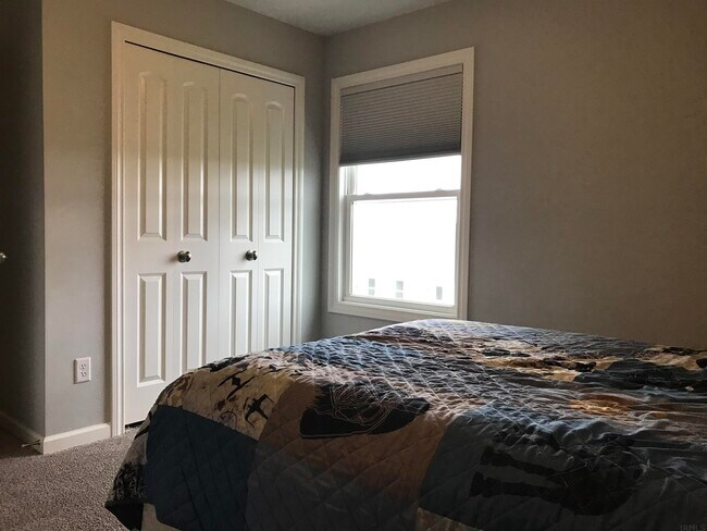 Building Photo - 2119 Meadowsweet Pkwy