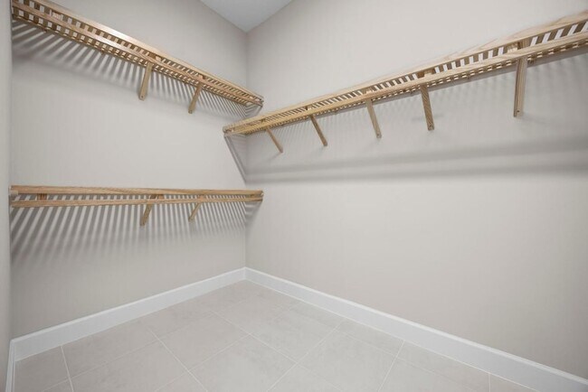 Building Photo - 5741 Beechnut Dr