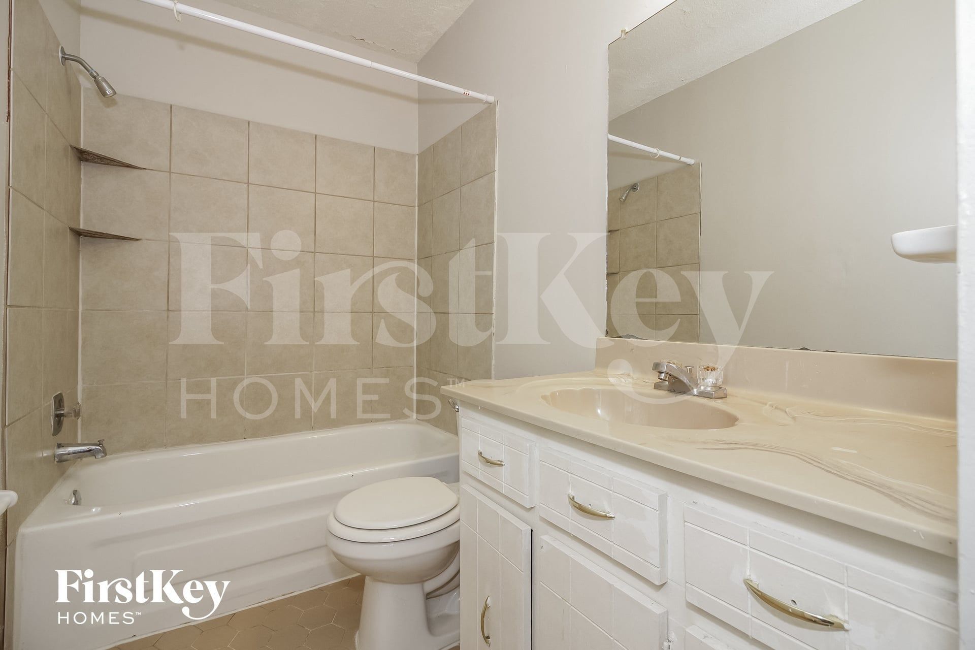 Building Photo - 6861 Valley Park Dr