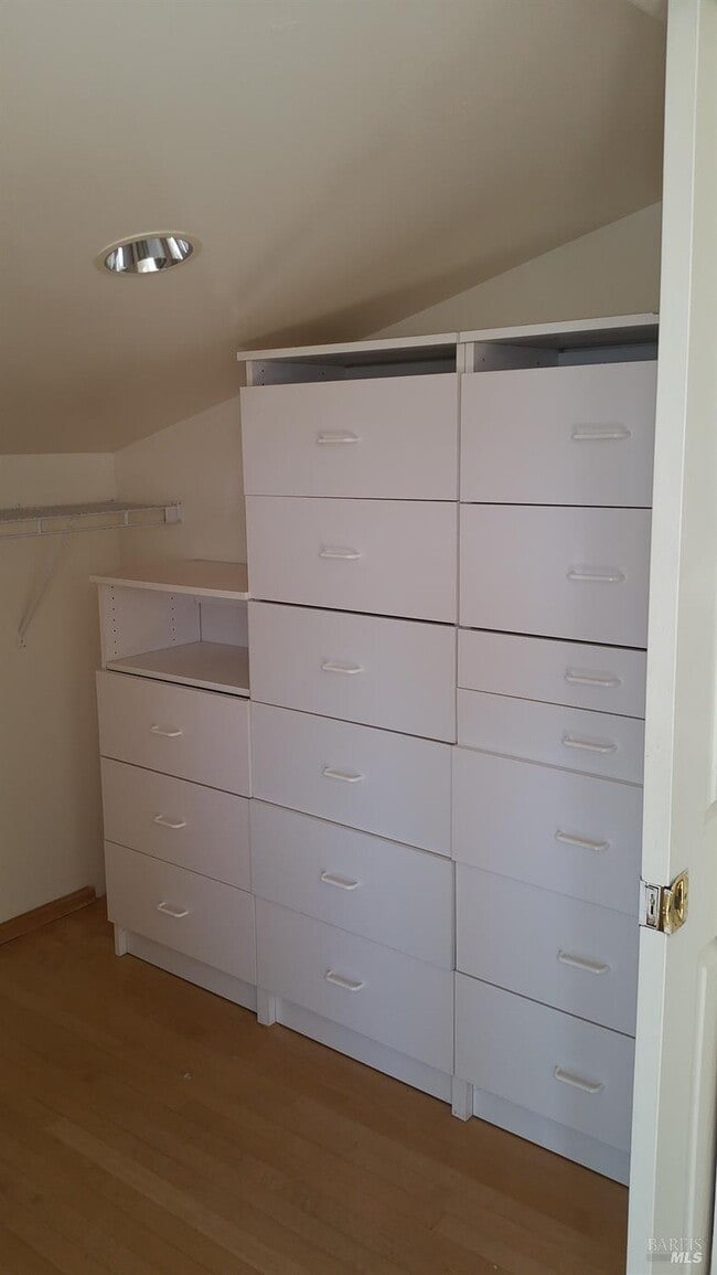 Building Photo - 230 Diviso St