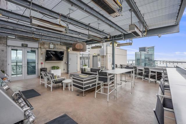 Building Photo - 321 Tenth Ave