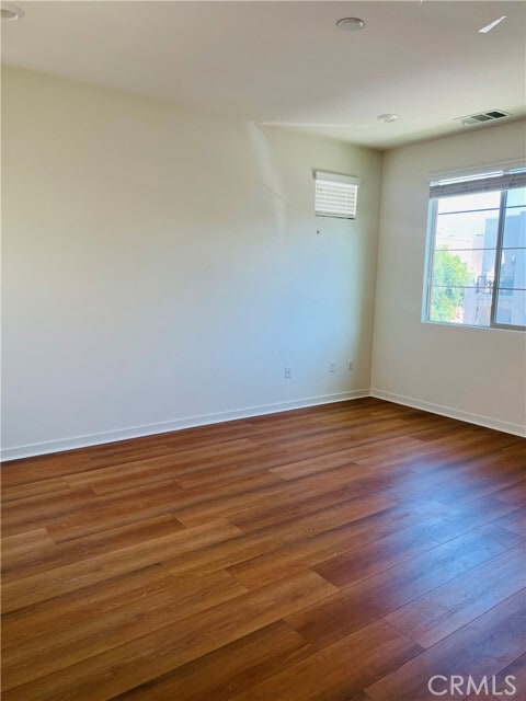 Building Photo - 118 Stellar