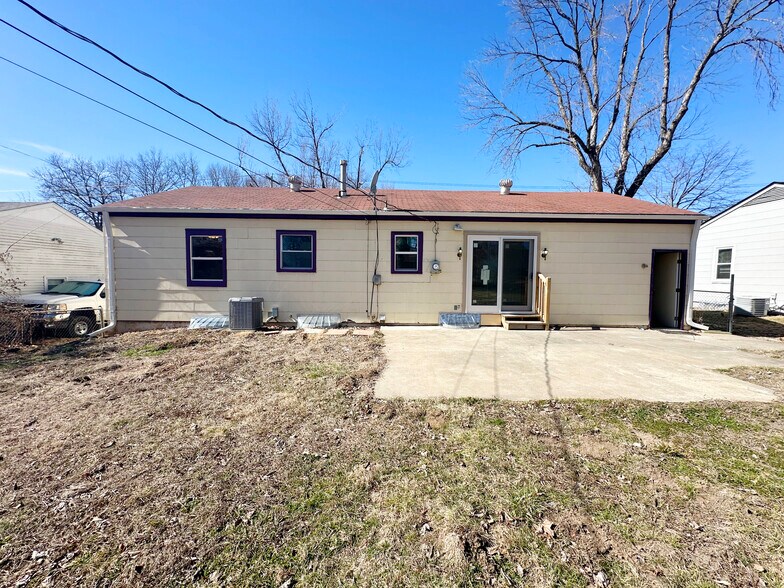 Building Photo - 1119 N Atherton Rd