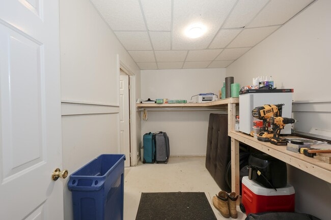 Building Photo - 5 Gleneagle Dr