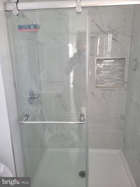 Building Photo - 100 Essenton Dr