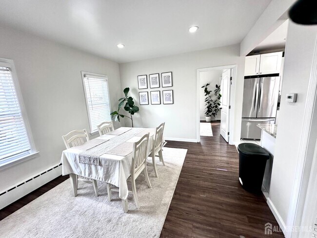 Building Photo - 139 Sylvan Ave