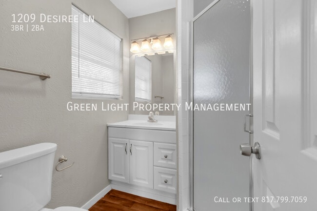 Building Photo - 1209 Desiree Ln