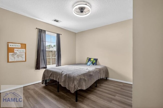 Building Photo - 31 Idus Ln