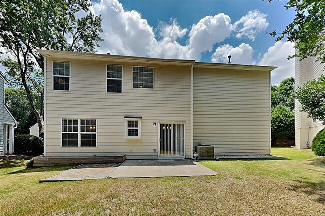 Building Photo - 2250 Winthrope Way Dr