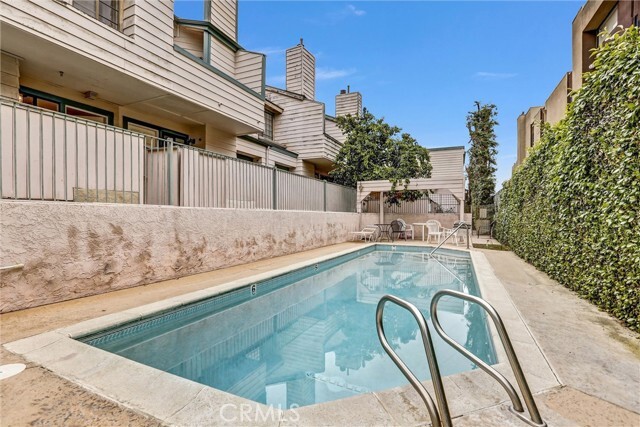 Building Photo - 7900 Topanga Canyon Blvd