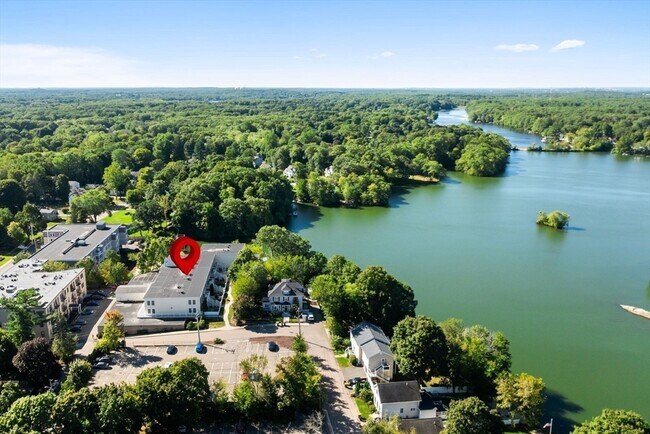 Building Photo - 24 S Bulfinch St