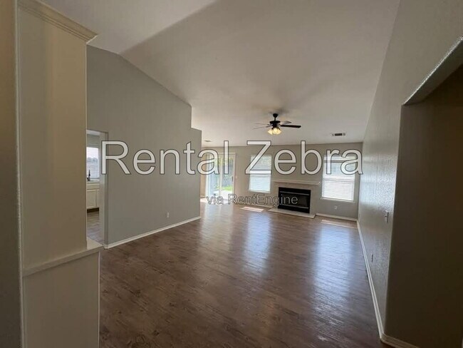 Building Photo - 786 Kinglet Ct