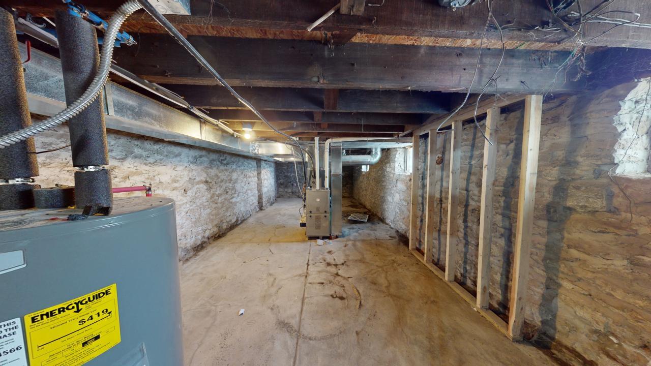 Building Photo - 449 Wilson Ave