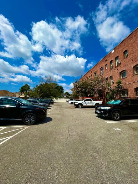 Building Photo - 1411 Toberman St