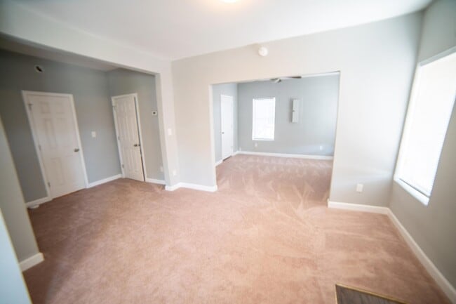 Building Photo - 1212 Forbes Ave