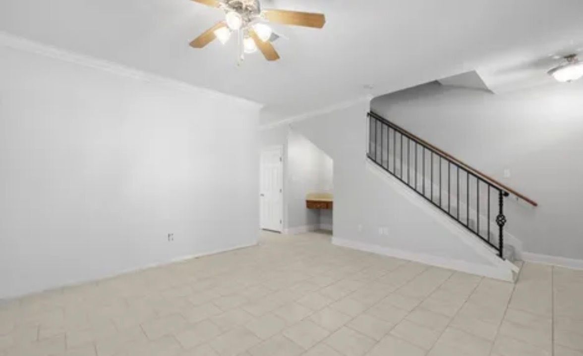 Building Photo - 10600 Lakes Blvd