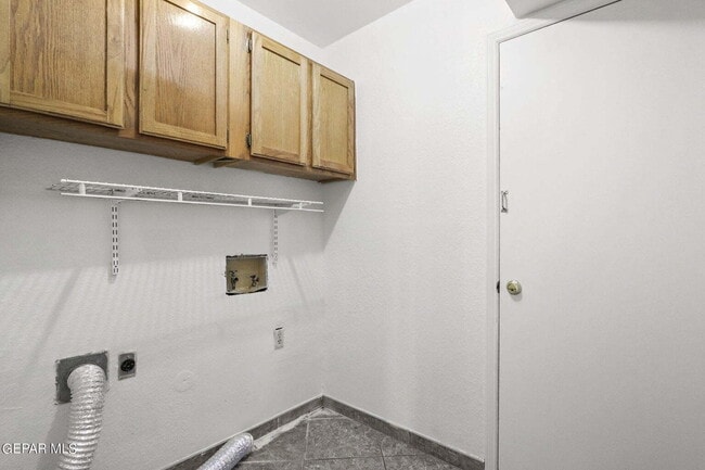 Building Photo - 1433 Sierra De Oro Dr