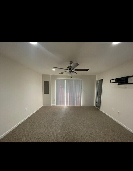 Building Photo - 8322 Heritage Crossing Ct