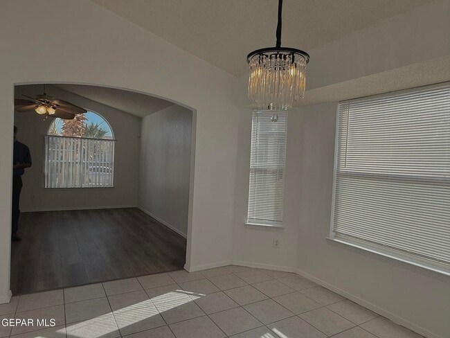 Building Photo - 12285 Tierra Plata Dr