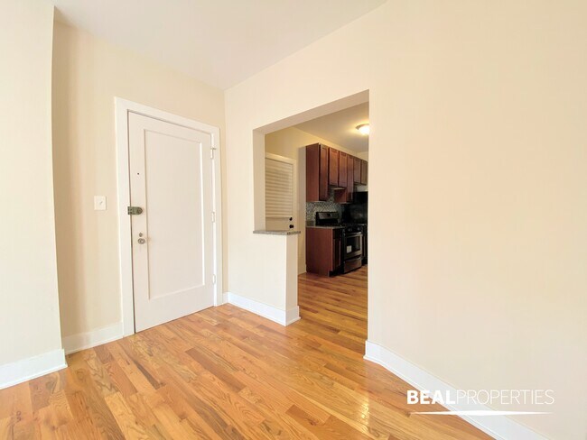 Building Photo - 1031 Dempster St