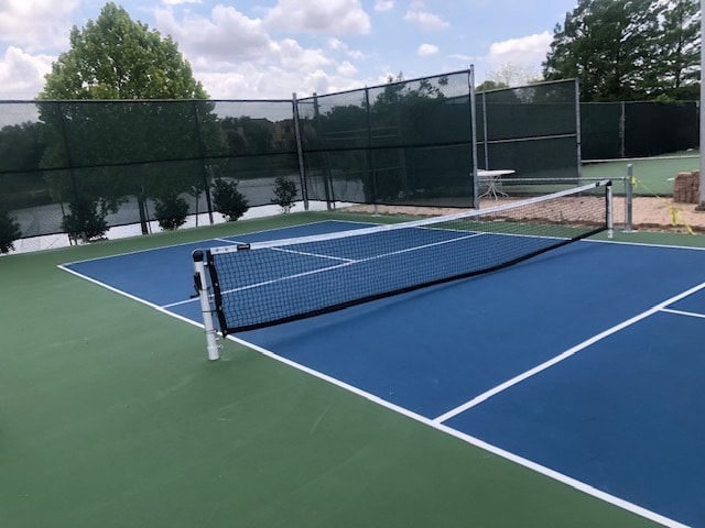 Building Photo - 2944 Woodcroft Cir