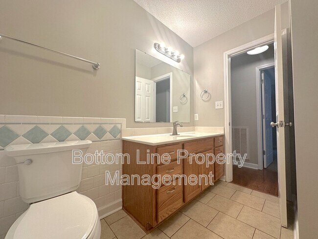 Building Photo - 6529 Cedar St