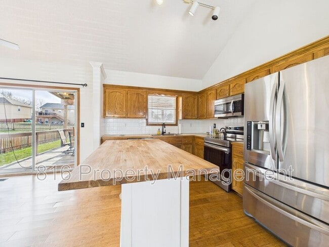 Building Photo - 1305 Aspen Dr