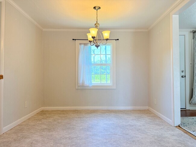 Building Photo - **COMING SOON**Quiet Living with Convenient Access In Ellendale!