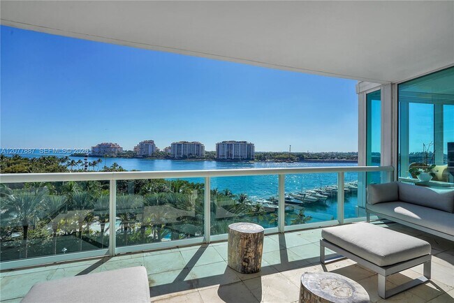 Building Photo - 1000 South Pointe Dr