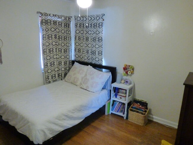 Building Photo - $0 DEPOSIT OPTION! Beautifully Upgraded 3-Bed Ranch with Basement, Remodeled Bath, and Ideal Loca...