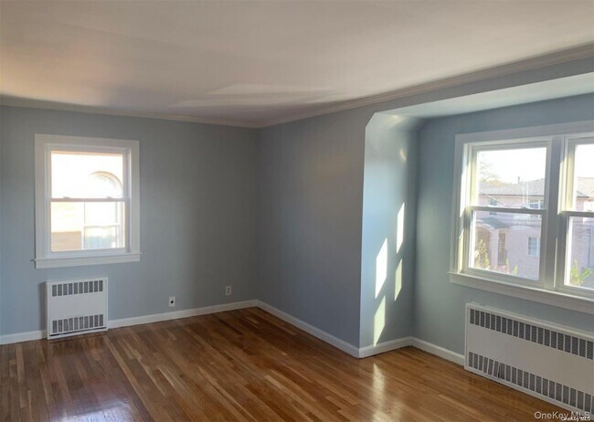 Building Photo - 136-31 62nd Ave