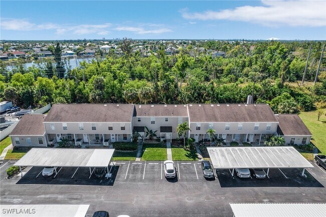 Building Photo - 6091 Lakefront Dr