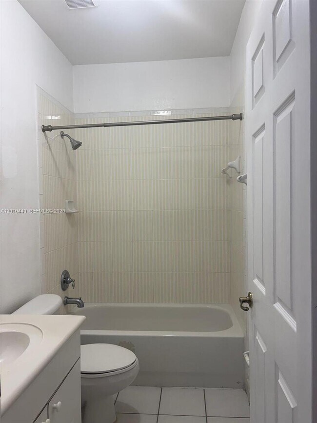 Building Photo - 8525 SW 165th Pl