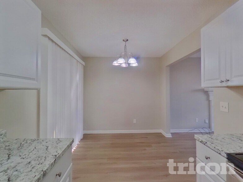 Building Photo - 104 Kells Dr