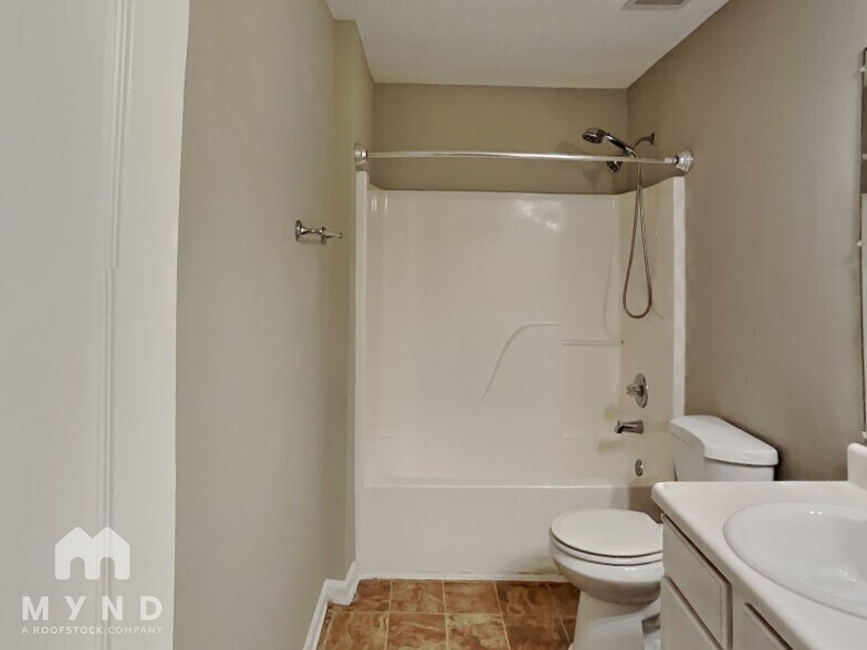 Building Photo - 3940 Cypress Pointe Dr