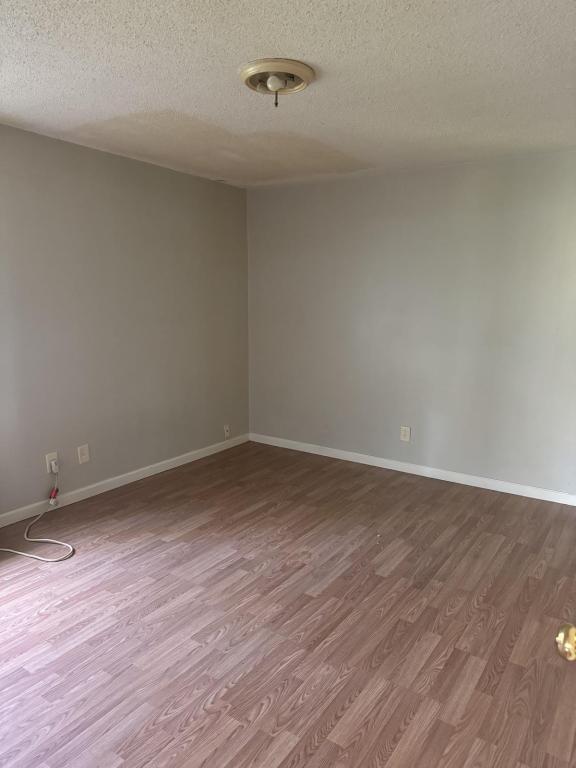 Building Photo - 2030 Ridgeview Dr NW