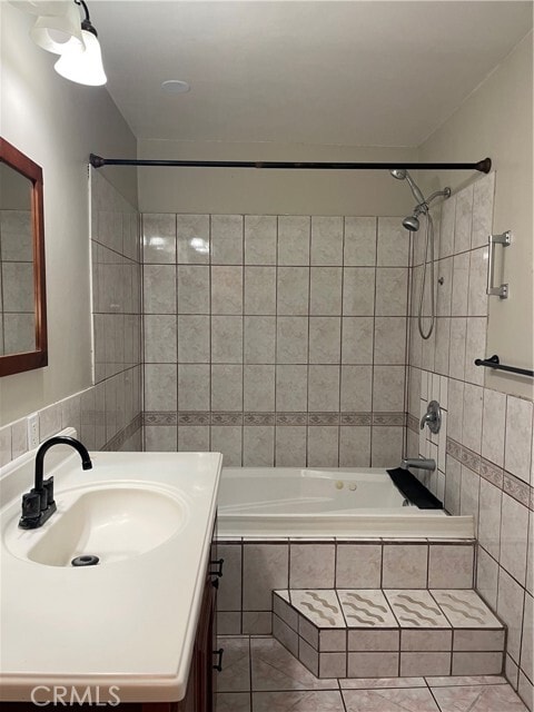 Building Photo - 14473 San Ardo Dr