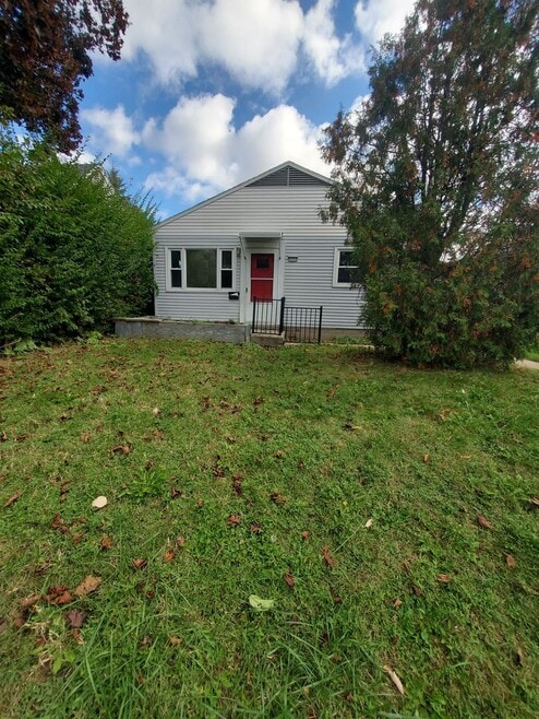 Building Photo - 5320 N 45th St