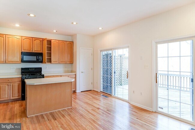 Building Photo - 20717 Waterfall Branch Terrace
