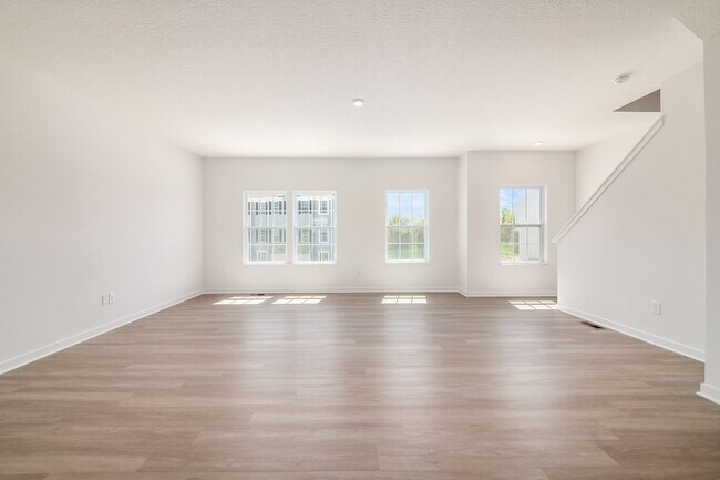 Building Photo - 122 Red Willow Dr