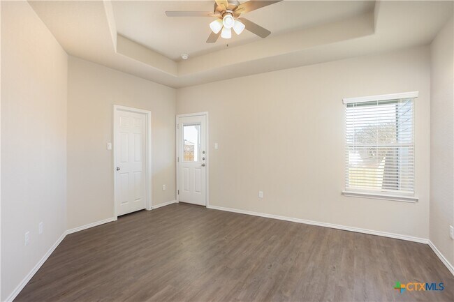 Building Photo - 3428 Scott Cir