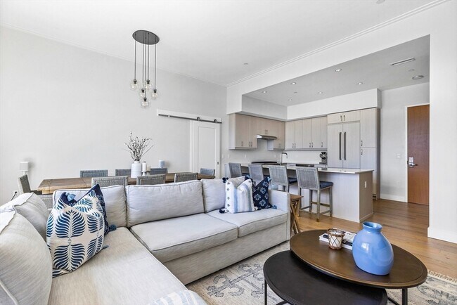 Building Photo - 10 Shipyard Dr