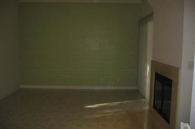 Building Photo - 640 Indian Oak Ln