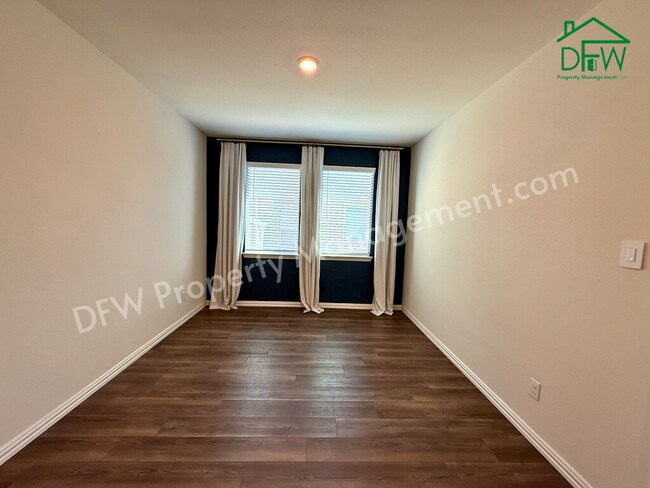 Building Photo - Spacious 4-Bedroom Home for Lease in Princeton!