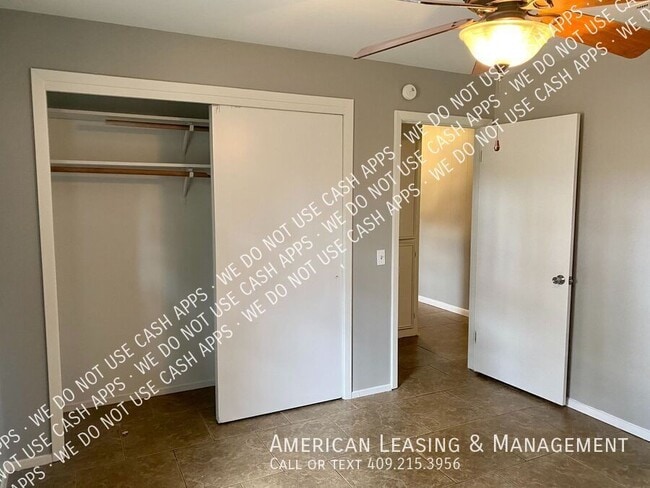 Building Photo - 10 Woodhaven Ct