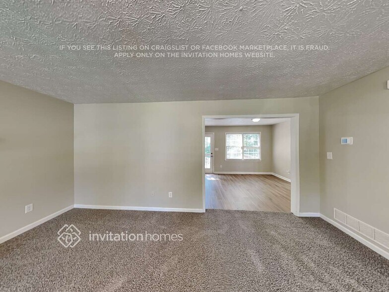 Building Photo - 386 Nottingham Dr