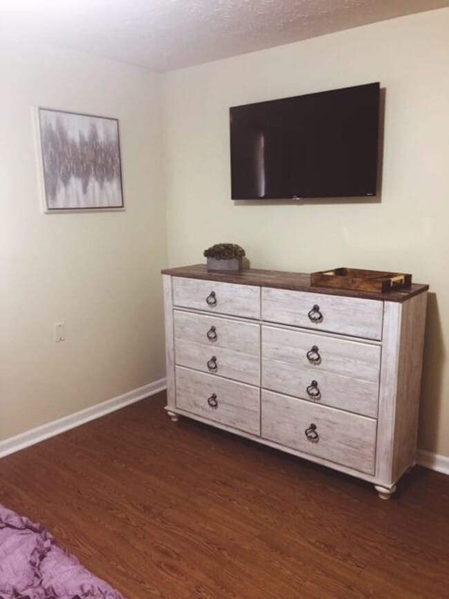 Building Photo - Fully Furnished and Stocked Monthly Rental