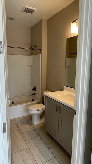 Bathroom 2 - 901 S Smith Rd