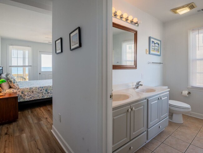 Building Photo - On Porpoise @ 36 Porpoise Place